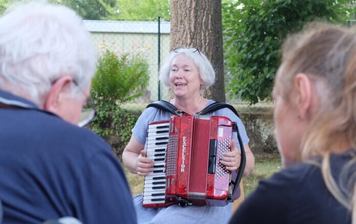 Ewald_Akkordion_Miteinandergruppe_Bernhard-Bergmann