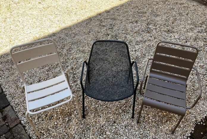 Abstimmung_Stühle_1