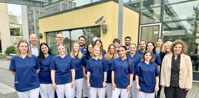 2024-10-31_PI-PFLEGESCHULEN_KPS-Abschluss_IMG_5519-2 (002)