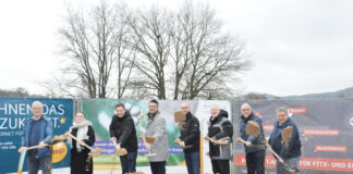 Spatenstich für schnelles Internet