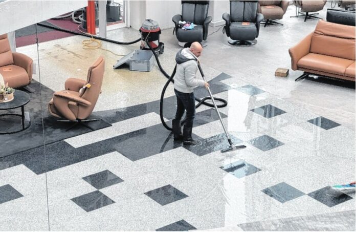 MöbelKempfBildWasserschaden