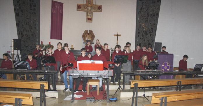 0419 Weihnachtskonzert 2025