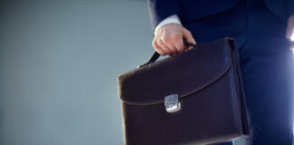 Arbeitslosigkeit leicht gesunken