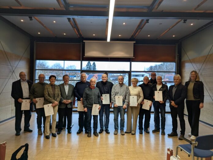 Langjähriges Ehrenamt gewürdigt - Ortsgerichtsmitglieder in Reichelsheim verabschiedet