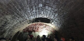 Blick unter die Stadt