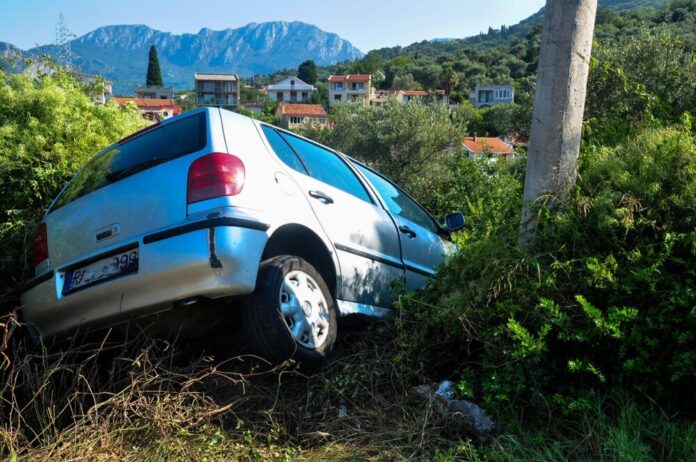 charly_7777-accident-2216534_1280