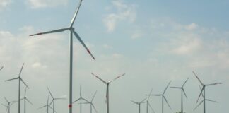 Windpark nimmt Fahrt auf