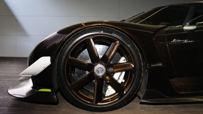 6-Pirelli_-_Koenigsegg_Sadair's_Spear