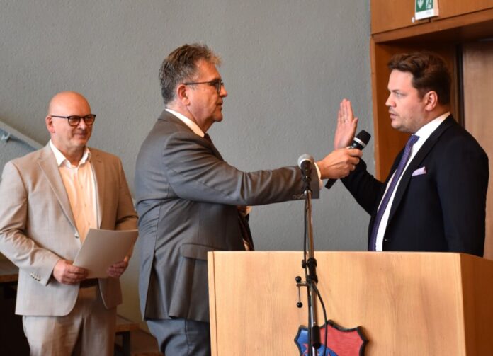 Vereidigung Kreisbeigeordneter Kevin Schmauß