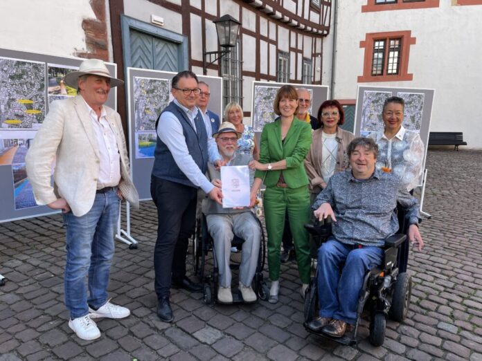 Foerderbescheiduebergabe_Barrierefreie_Innenstadt_IMG_2082 (2)