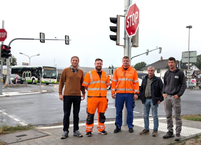 Gruppenfoto_neue_Fussgaengerquerung_1 (1)