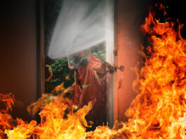 Feuer im Badezimmer – zwei Verletzte