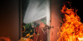 Feuer im Badezimmer – zwei Verletzte