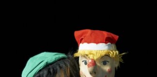 Das Kindertheater Papiermond bringt ein turbulentes Kasperle-Abenteuer nach Höchst