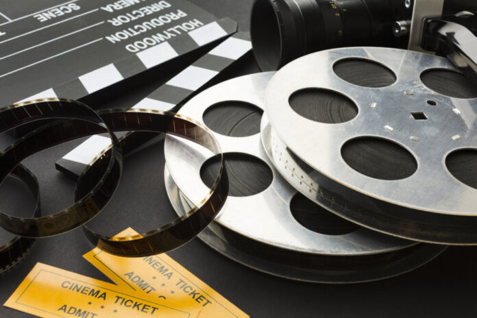 arrangement-cinema-objects-close-up (1)