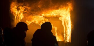 Kellerbrand ruft Feuerwehr und Polizei auf den Plan